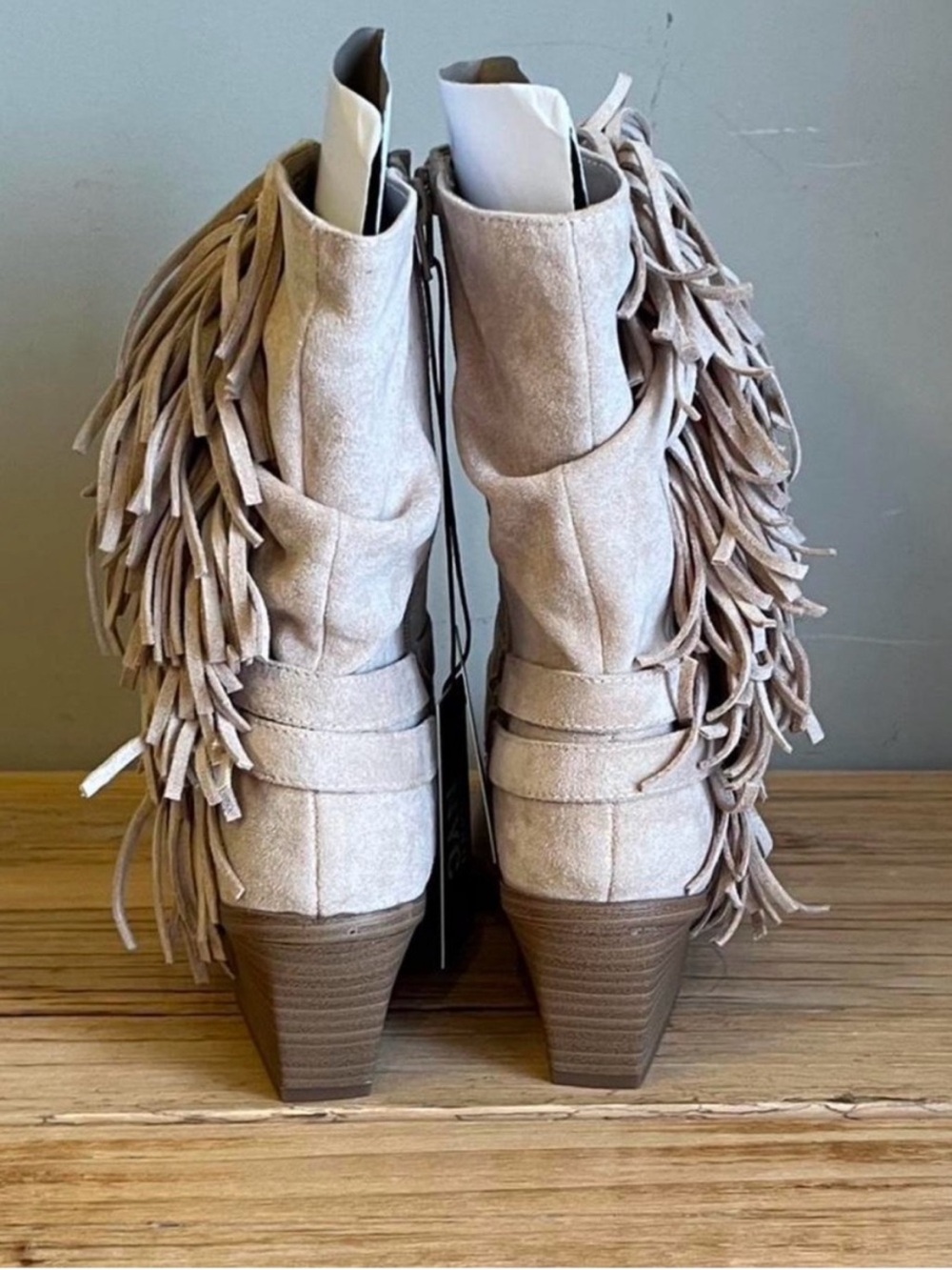NWT! Madden NYC Sand Ankle Boots with Accent Fringe Women's Size 11 Suede Look - Picture 12 of 16